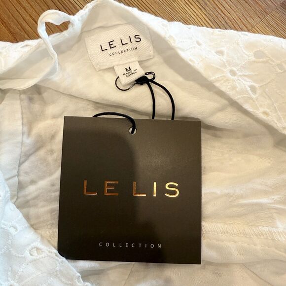 Le Lis White Embroider Deep V-Neck&Back W/Self-Tie Detail Dress Size Medium NWT - Picture 2 of 10